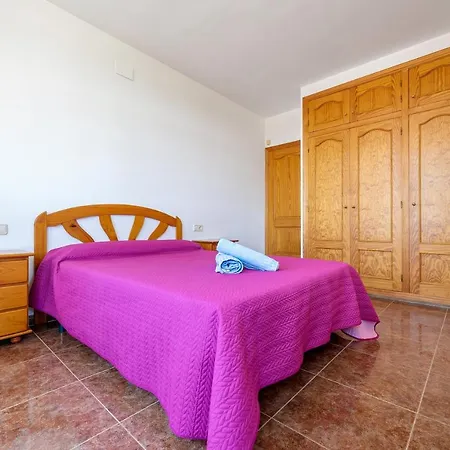 Tres Cales Willa