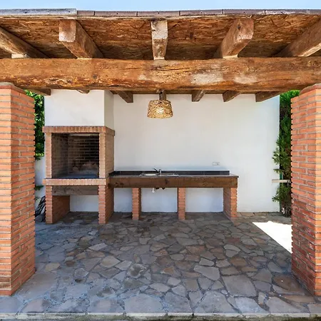 Tres Cales Willa